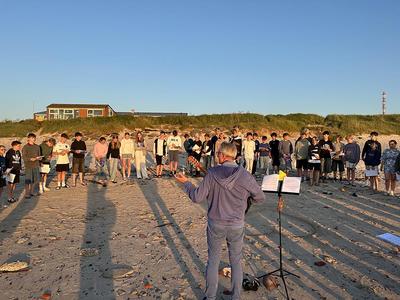 25.6.24 KoKo-Fahrt Helgoland 2024 Abendandacht am Strand I