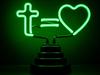 Kreuz und Herz in Leuchtschrift