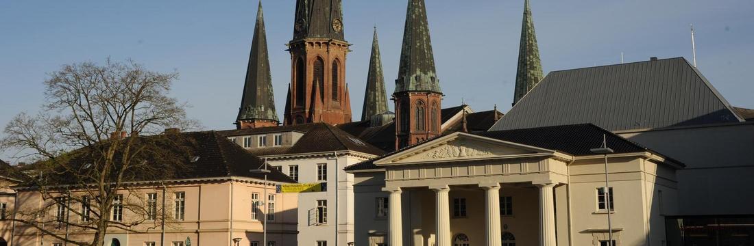 Header St. Lamberti-Kirche Oldenburg im Morgenlich 2015