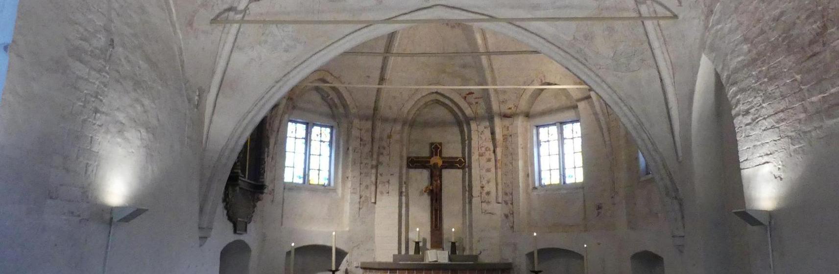 Header St. Gertruden-Kapelle Oldenburg Gewölbe mit Kreuz