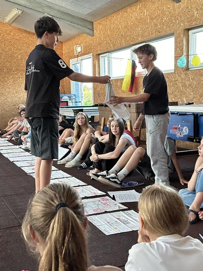 26.6.24 KoKo-Fahrt Helgoland 2024 Tauftuchübergabe II