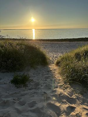 23.6.24 KoKo-Fahrt Helgoland - Sonnenuntergang übder der Bucht