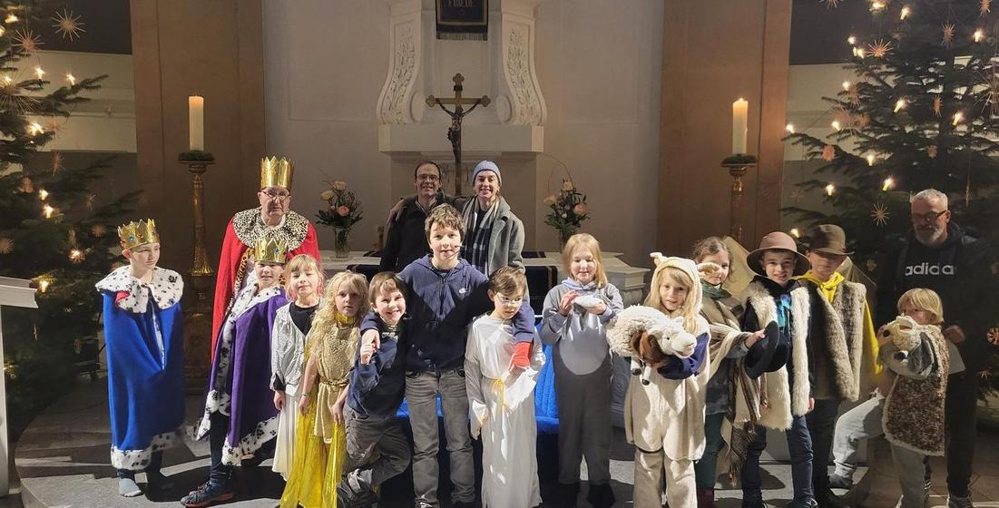 Header Startseite KG OL Krippengeflüster um Lamm Berti 24.12.23